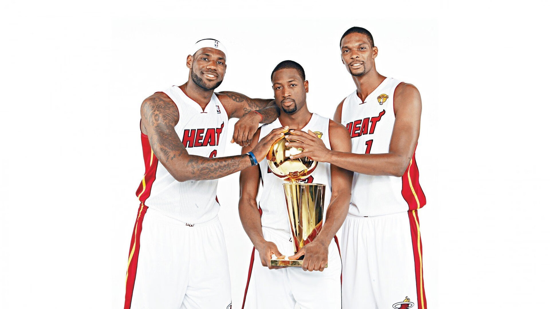 拳击的黄金时代！中国新星连续KO对手，捍卫金腰带的光辉，中国选手拳击比赛视频